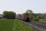 294 902 mit einem Containerzug aus Regensburg kommend am 30. april 2024 beei Zeitlarn.