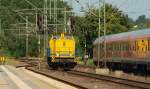 Mit +1 kam die LW 203.001 als DBV 92737 wieder aus Padborg zurck und dieselt hier gemtlich durch Schleswig vorbei an der RB nach Flensburg. 26.7.11