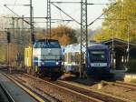 D&D 1402(203 208-4)dieselt hier als DBV 95352 von Flensburg nach Maschen. 23.10.11