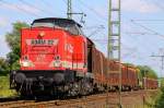 Adam 22  Spike  1202 241-6 rangiert den ersten Teil des Holzzuges in Jübek um ihn auf auf Gleis 1 bereit/zusammen zu stellen. 06.06.2014
