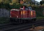 212 310-7 dieselt am 30.9.11 solo durch den Bhf. Hamburg-Harburg.