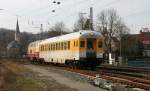 217 001-7 schiebt hier einen Messzug durch den Bhf Ochsenfurt, 26.01.2008.