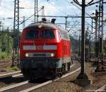 218 330-9 ist am 5.9.10 im Gleisvorfeld des Harburger Bahnhofes zu sehen.