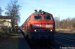 218 385-3 DB Fernverkehr AG mit dem IC 1931 von Munster(rtze) nach Berlin Sdkreuz in Munster(rtze). Die 218 385-3 bringt diesen IC nur bis nach Uelzen, danach bernahm die 101 143-6 den Intercity. 06.01.2012