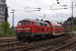 218 339-0 schiebt am 5.5.12 am Ende des Strandexpress nach Fehmarn/Kiel krftig mit. Geknipst wurde sie in der Ausfahrt des Hamburger Hauptbahnhofs.