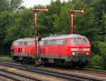 218 369-7 und 381-2 beim rangieren im Bhf von Niebll. 04.08.12