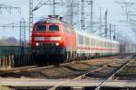 Umleiter No.3: 218 341-6 und 369-7 mit IC 2310  Nordfriesland  durchfhrt hier Jbek am 03.03.2013.