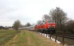 218 345-7 & 341-6 dieseln am 5.4.13 mit dem IC nach Westerland (Sylt) durch die Wilsteraner Kurve und steuern anschlieend die Hochbrcke in Hochdonn an.