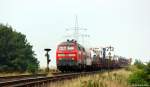 Mit dem Syltshuttle nach Niebll fuhren 218 379-6 & 366-3 am 20.9.13 beim Friedrich-Wilhelm-Lbke-Koog durch die Landschaft.