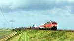Den Hindenburgdamm verlassend strebten 218 319-2 & 340-8 am 20.9.13 mit einem Syltshuttle bei Klanxbll weiter in Richtung Fahrtziel Niebll Autoverladung.