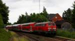 Mit der RB nach Husum fuhr 218 452-1 am 25.6.13 durch Kiel-Hassee.