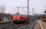 218 389-5 und 307-7 als LZF 77675 nach Hamburg. Schleswig 08.12.2013