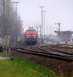 DB 1218 369-7(Unt/HBX/19.03.09)und 366-3(Unt/HBX/25.05.09) verlassen Niebüll mit einem Shuttle Richtung Westerland. Niebüll 29.03.2014