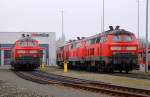 DB 1218 380-4(Unt/HBX/10.10.08), 379-6(Unt/HBX/30.04.08), 836-5(388-7,Verl/ANB/06.09.14), 307-7(Unt/HBX/10.06.10) und 322-6(Unt/HBX/23.03.10) abgestellt im Bw Niebüll/AutoZug. Niebüll 29.03.2014 II