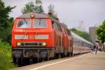 DB 1218 386-1 und 372-1 mit dem IC 2311 Nordfriesland nach Stuttgart beim Halt in Hususm. 31.05.2014
