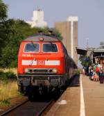 DB 1218 386-1 und 836-5(388-7)mit IC 2311 in Husum, 19.07.2014