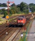 1218 313-5 mit Schwesterlok am Esig Niebll, 22.07.14