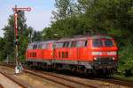 DB 1218 322-6 und 371-3 beim umsetzen im Bhf Niebüll, 22.07.2014