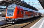 Mini Messzug(Abstandsmessung Dostos-Bahnsteig)mit 1218 333-3 im Bhf Rendsburg 08.03.2015(858)
