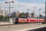 Die ex-Braunschweiger 218 452-1 wurde am Abend des 08.07.16 am Münchner Ostbahnhof mit einem Doppelstockzug nach Mühldorf fotografiert.