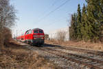 Die vor nicht allzulanger Zeit revisionierte 218 404-2 war am 13.03.17 - wieder gutaussehend - auf der Strecke München - Mühldorf unterwegs und wurde in Poing fotografiert.