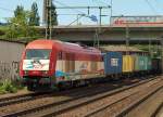 223 033-2/EVB 420 13 brummte gelassen mit einem Containerzug durch Harburg. 01.06.11