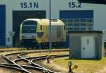 223 015-9/ER 20-005 wenn auch leicht verdeckt hielt ebenfalls Siesta in Husum. 20.07.11