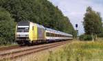 ER 20-001 zieht am 13.8.11 die NOB 81758 nach Westerland (Sylt) bei Burg (Dithmarschen) weiter gen Norden.
