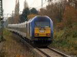 DE2000-03  R.SH  der NOB schiebt am 5.11.11 die NOB nach Hamburg-Altona aus dem Bhf. Elmshorn heraus.