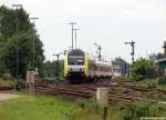 ER 20-012 verlsst am Morgen des 9.7.11 mit der NOB nach Westerland (Sylt) den Bhf. Niebll und strebt nun weiter gen Klanxbll und zum Hindenburgdamm.