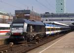 ER 20-014 steht am 14.4.12 mit der NOB aus Westerland (Sylt) im Bhf. Hamburg-Altona und wird gleich zur Tankstelle aufbrechen.