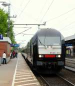 NOB/MRCE 223 014-2/ER 20-014(REV/MMAL/26.06.06)beim Halt mit einer NOB nach Westerland im Bahnhof Elmshorn. 17.05.2012