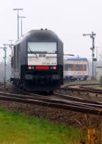 MRCE/NOB 1223 014-2(Unt/MMAL/26.06.06, Verl 1/EWG/22.06.13, Verl 2/EWG/22.06.14)bei der Einfahrt in Niebüll. 02.04.2014