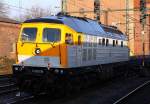 SGL V300.18/232 446-5 hing am Ende eines von 293 509 gezogenen Bauzuges der seit Samstag auf der Marschbahn rumtobt. HH-Harburg 02.03.2013