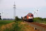 Bild 2: DB 1232 241-0 mit Gz festgehalten am Bü Uhlebüller Dorfstrasse, Niebüll 22.07.14