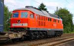 Erstmal feststellen um welche Lok es sich bei dem  Liegenbleiber  handelt...aha...es ist die 1232 587-6(REV/BCS X/16.06.15). Schleswig 16.07.2015(1083)