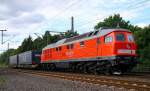 DB 1232 587-6 in voller Schönheit mit ihren zwei Wägelchen abgestellt in Schleswig...immernoch kaum zu sehen warum sie dort steht...Schleswig 16.07.2015(1084)