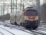 040. Der Schneefall hrte auf und wer kam aus seinem Versteck ??? Frhlich qualmend mit einem konzentrierten Lokfhrer brummte 232 103-2 der EVB mit ihrem Testzug an uns vorbei. HH 6.3.10