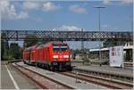 Die DB 245 003 verlässt mit einem IRE nach Stuttgart den Bahnhof von Lindau HBF. 

9. Sept. 2016