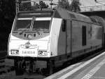 HH 05.
Hier mal die S-W Version einer BR 246, die 246 003-8 der Metronom steht abfahrbereit in HH-Harburg. 19.09.09