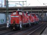 Nachschuss auf 261 007-9 mit 363 425-0 und 362 523-3 welche am 11.2.11 durch Hamburg-Harburg strebten.