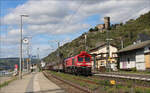 077 012 mit gemischtem Güterzug südwärts am 14.09.2023 in Kaub