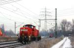 290 533-9 dieselt am 15.1.13 solo durch Waltershof.