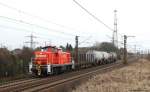 294 761-2 dieselte am 1.2.13 mit ein paar Wagen durch Ahlten gen Hannover.