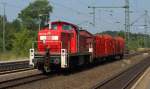 Der neue Plangterzug in voller Lnge.....295 048-3 mit ihren 2 beladenen Holzwaggons auf dem Weg in Richtung Hamburg...03.07.10