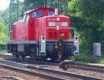 295 057-4 fhrt Solo durch HH-Harburg. 15.7.10