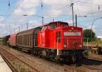 298 328-6 steht am Mittag des 18.7.11 mit einer kurzen bergabe nach Mukran im Bhf. Bergen auf Rgen.