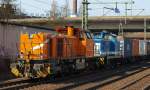 271 025-9/northrail 9 zog 345 204-2/Spitzke 014 und einen kurzen Containerzug im Harburger Bhf an uns vorbei. 2.4.11
