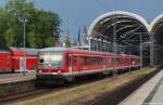 628 685/928 685 & 628 221/928 221 verlieen am 22.6.12 als RB nach Flensburg den Kieler Hbf. von Gleis 5. Nchster Halt ist Suchsdorf.