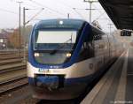 VT 728 der NOB steht am 29.10.11 im Bhf. Itzehoe.